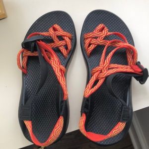 Chaco women’s size 7- excellent used condition!